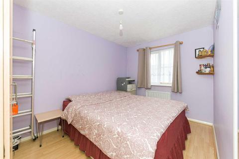 10 Pemberley Chase, West Ewell, Epsom, KT19 9LL