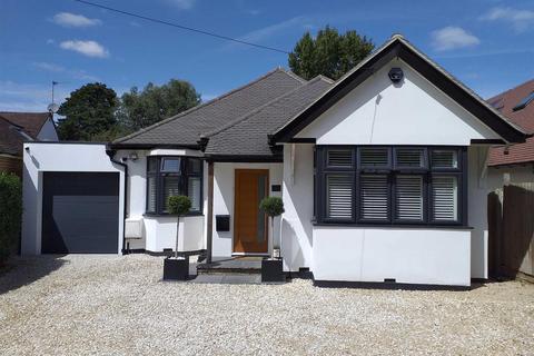 37 Salisbury Road, Worcester Park, KT4 7DF