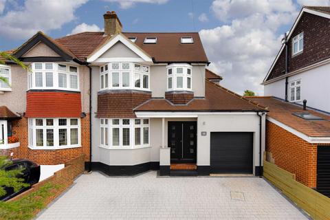 58 Amberley Gardens, Epsom, KT19 0NG