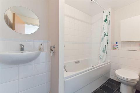 50 Cuddington Avenue, Worcester Park, KT4 7DB
