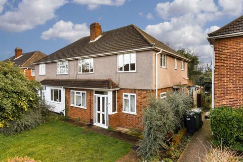 179 Ardrossan Gardens, Worcester Park, KT4 7AZ