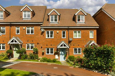 8 Osprey Drive, Epsom, KT18 5DY