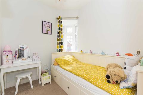 6 Dell Road, Epsom, KT17 2ND