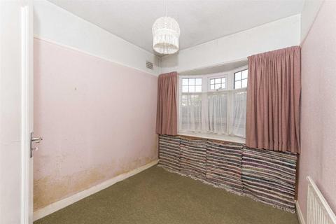 41 Chadacre Road, Epsom, KT17 2HD