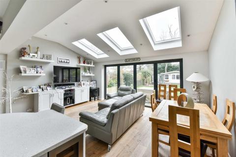 56 Ewell Park Way, Ewell, Epsom, KT17 2NW