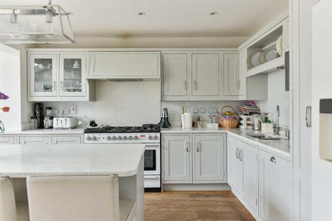56 Ewell Park Way, Ewell, Epsom, KT17 2NW