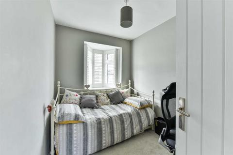 56 Ewell Park Way, Ewell, Epsom, KT17 2NW