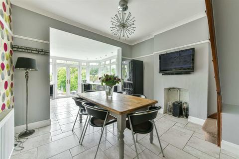 58 Chestnut Avenue, Epsom, KT19 0SZ