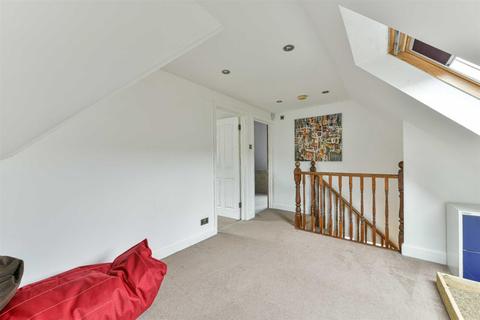 58 Chestnut Avenue, Epsom, KT19 0SZ
