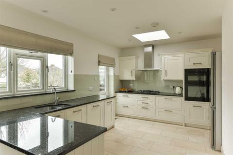 22 Stoneleigh Crescent, Stoneleigh, Epsom, KT19 0RP