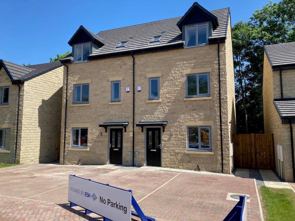 St. Way, Middleton St. 3 bed semidetached house £199,995