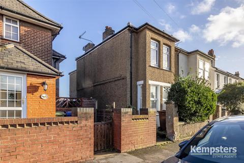 128 Cromwell Road, Grays, RM17 5HW