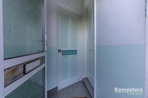 128 Cromwell Road, Grays, RM17 5HW