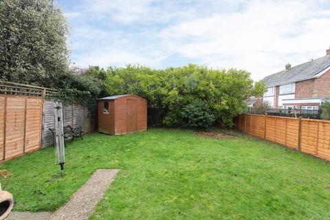 8 Chapel Lane, Blean, Canterbury, CT2 9HA
