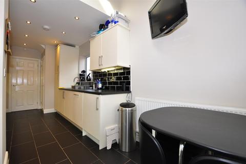 23 Barn Close, Halesowen, B63 4LL