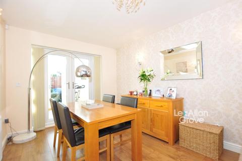 23 Barn Close, Halesowen, B63 4LL