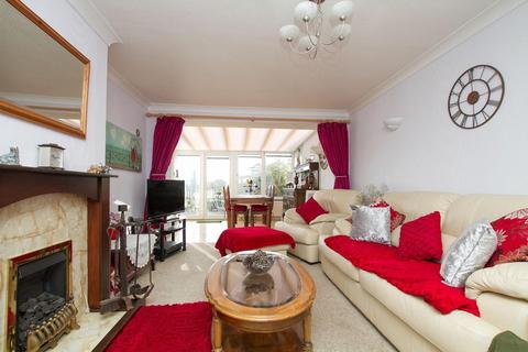138 Capel Street, Capel Le Ferne, Folkestone, CT18 7HA
