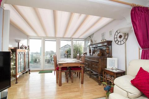 138 Capel Street, Capel Le Ferne, Folkestone, CT18 7HA