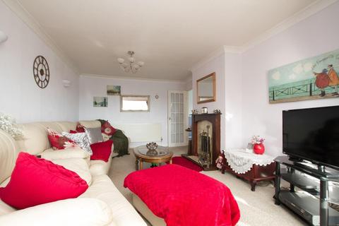 138 Capel Street, Capel Le Ferne, Folkestone, CT18 7HA