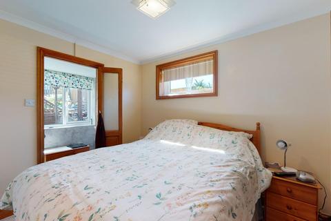 120 Downs Road, Folkestone, CT19 5PU