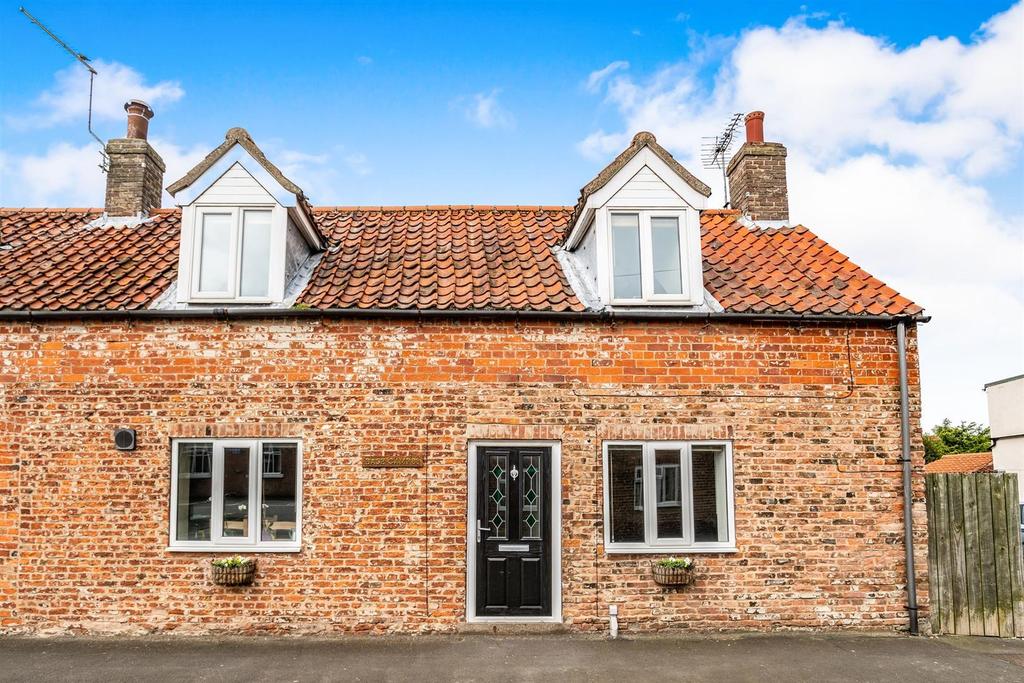Main Street, Tickton, Beverley 3 bed house £750 pcm (£173 pw)