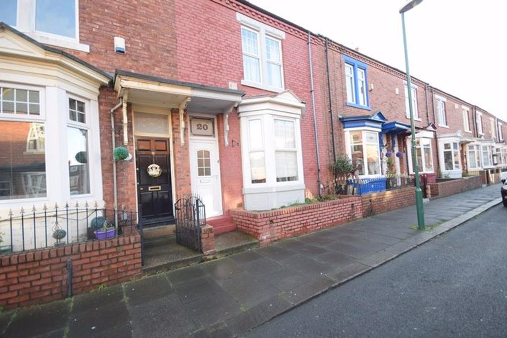 Roseberry Avenue, South Shields 3 bed terraced house £695 pcm (£160 pw)
