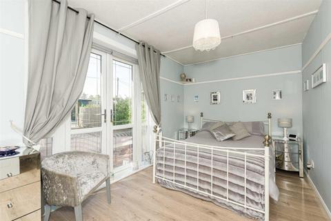 Sycamores Grange Road, Leatherhead, KT22 7JU