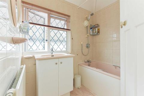 131a Albert Road, Epsom, KT17 4EN