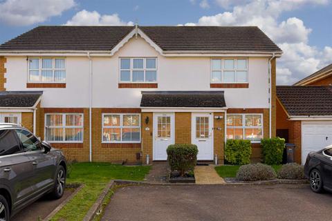 39b Cox Lane, Epsom, KT19 9LZ