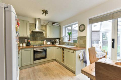 39b Cox Lane, Epsom, KT19 9LZ