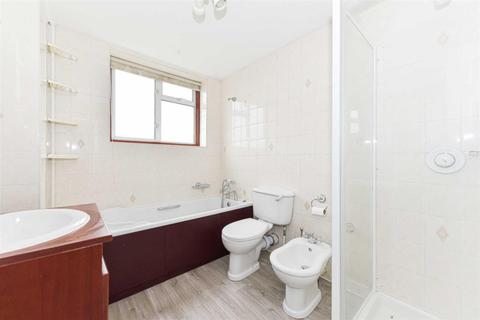 62 Tattenham Grove, Epsom, KT18 5QP