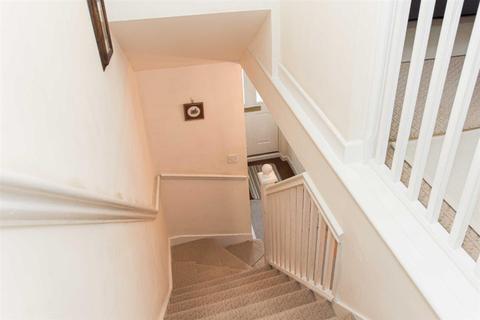 6 Manor Crescent, Epsom, KT19 7EF