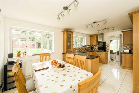 37 Mospey Crescent, Epsom, KT17 4NA