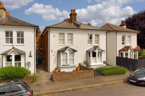 69 College Road, Epsom, KT17 4HQ