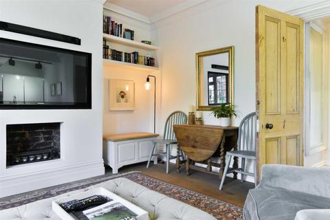 29b Worple Road, Epsom, KT18 5EP