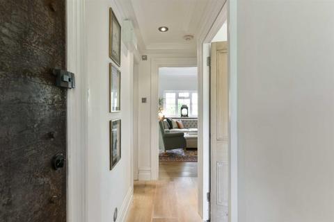 29b Worple Road, Epsom, KT18 5EP