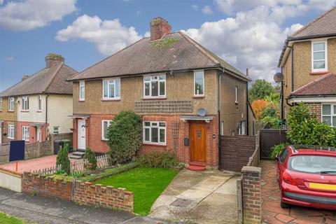 34 The Crescent, Epsom, KT18 7LL