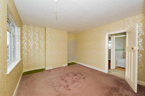 34 The Crescent, Epsom, KT18 7LL