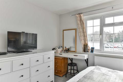 79 Upper High Street, Epsom, KT17 4RA