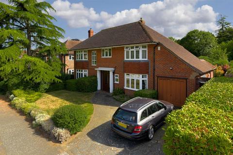 55 Links Road, Epsom, KT17 3PP