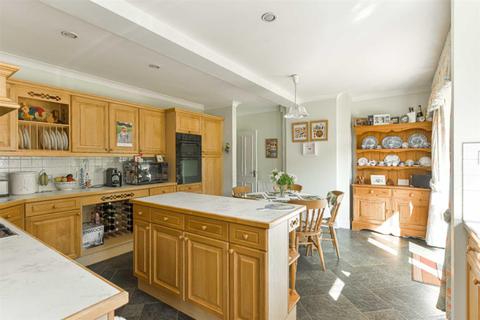 55 Links Road, Epsom, KT17 3PP
