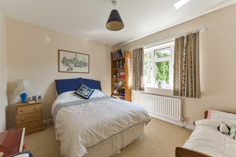 55 Links Road, Epsom, KT17 3PP