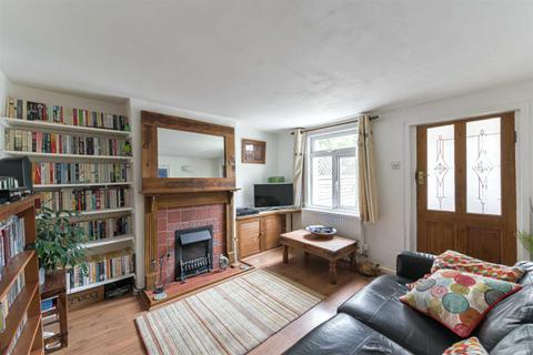 9 Lintons Lane, Epsom, KT17 1DB