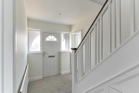 103 Hazon Way, Epsom, KT19 8HG