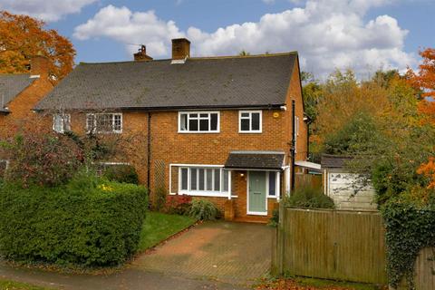 7 Avenue Road, Epsom, KT18 7RD