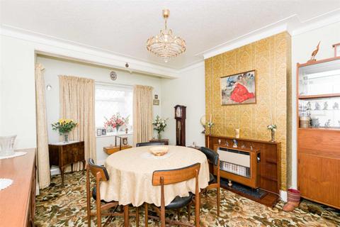 47 Hazon Way, Epsom, KT19 8HD