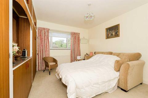 47 Hazon Way, Epsom, KT19 8HD