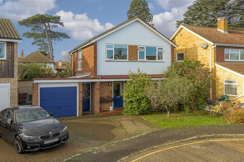 9 Lindsay Close, Epsom, KT19 8JJ