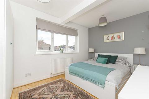 63 Hazon Way, Epsom, KT19 8HG