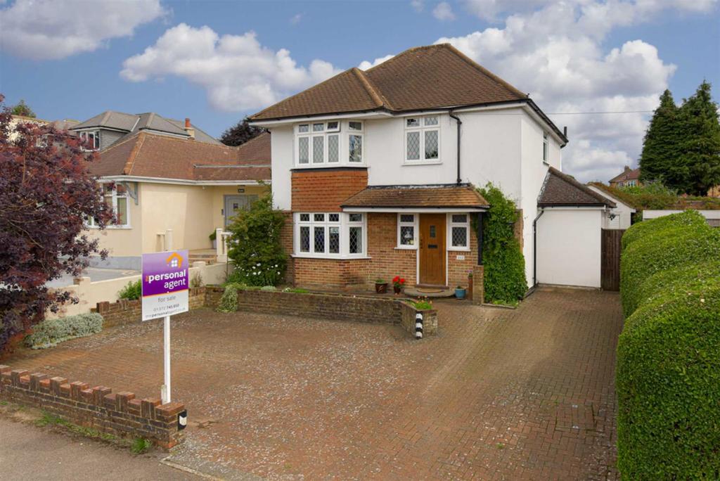 Chapel Way, Epsom 4 bed detached house